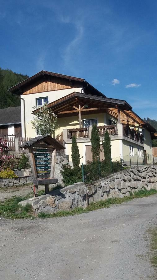 Ferienwohnung Am Bauernhof Zechner Heidi Flattach Exteriör bild